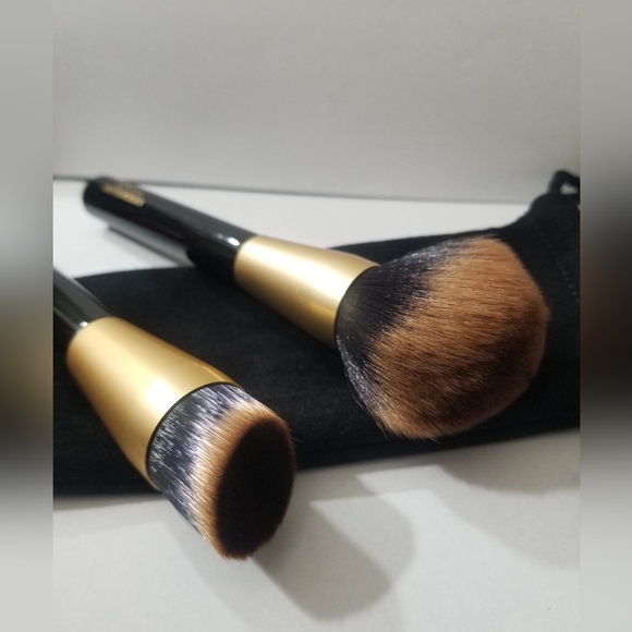 Valmont Brush Set! - Picture 4 of 5